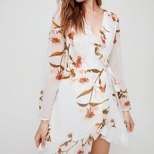 Aritzia Wilfred Louise Wrap Dress